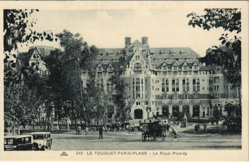 Carte postale ancienne Le Touquet-Paris-Plage - Le Royal Picardy au Touquet-Paris-Plage