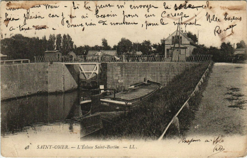 Carte postale ancienne Saint-Omer - L'Ecluse Saint-Bertin à Saint-Omer