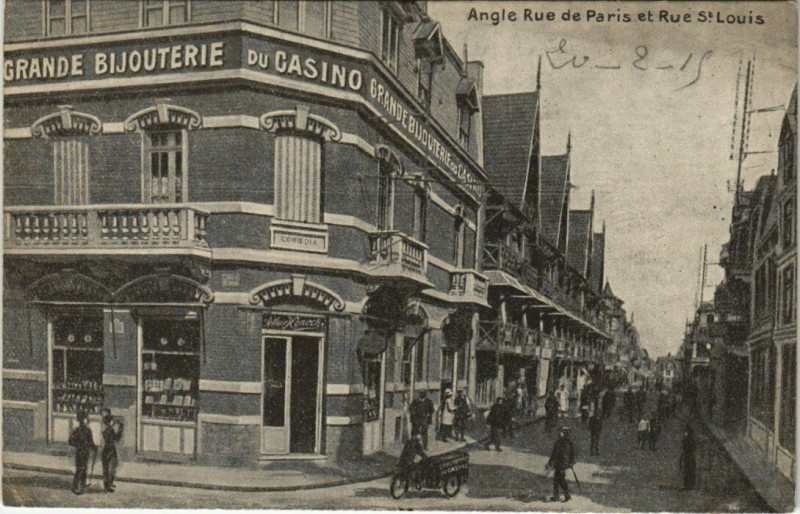 Carte postale ancienne Le Touquet-Paris-Plage - Angle Rue de Paris et Rue Saint-Louis au Touquet-Paris-Plage