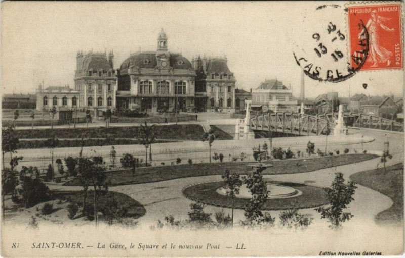 Carte postale ancienne Saint-Omer - La Gare le Square et le nouveau Pont à Saint-Omer