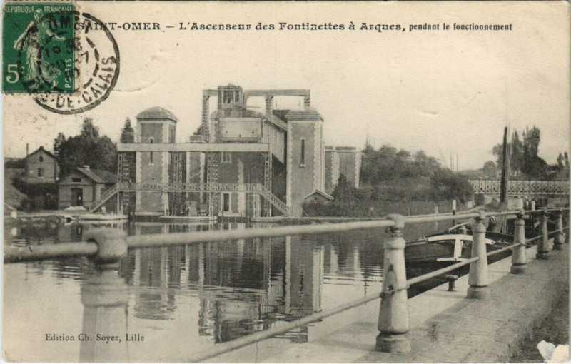 Carte postale ancienne Saint-Omer - L'Ascenseur des Fontinettes a Arques à Saint-Omer
