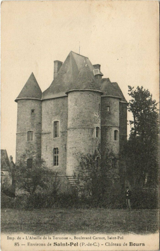 Carte postale ancienne Saint-Pol-Chateau de Bours à Bours