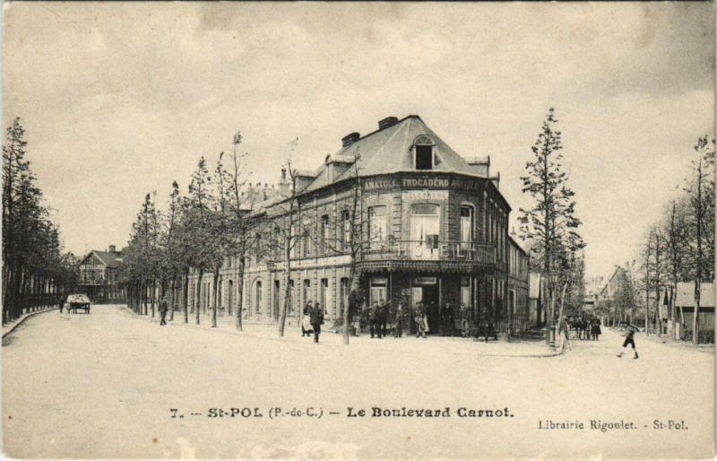 Carte postale ancienne Saint-Pol-Le Boulevard Carnot