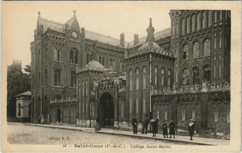Carte postale ancienne Saint-Omer - Collége Saint-Bertin à Saint-Omer