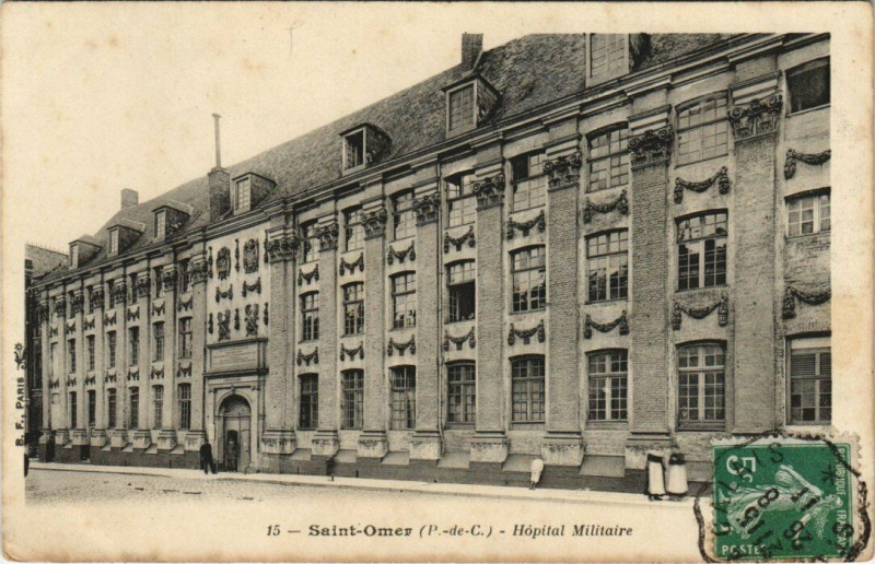 Carte postale ancienne Saint-Omer - Hopital Militaire à Saint-Omer