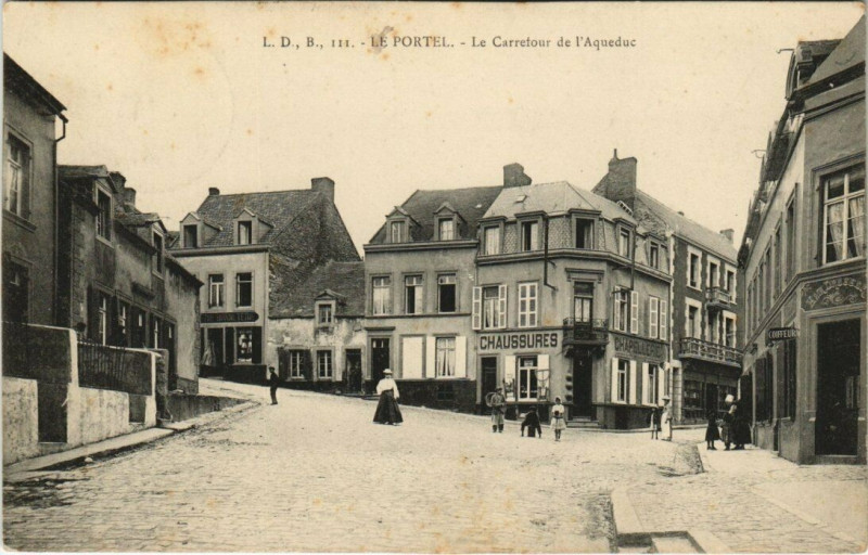Carte postale ancienne Le Portel - Le Carrefour de l'Aqueduc au Portel