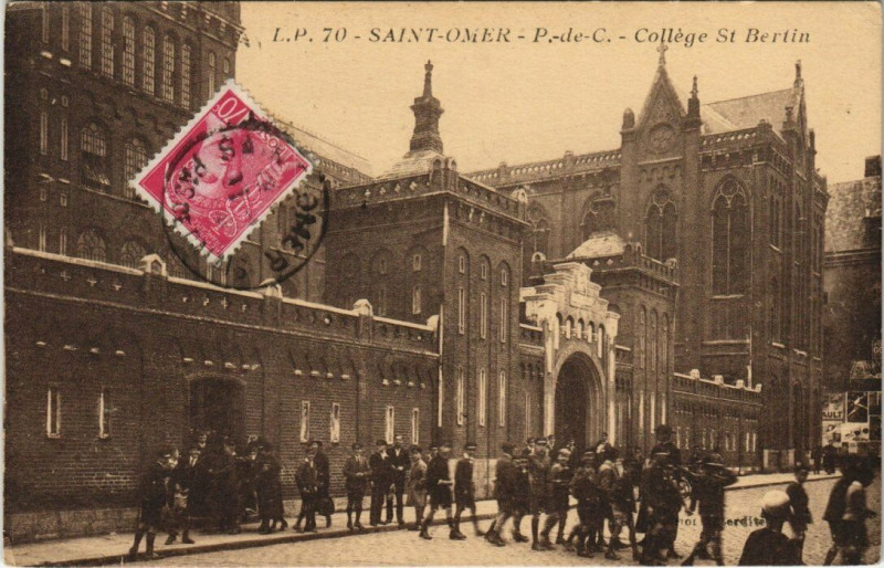 Carte postale ancienne Saint-Omer - Collége Saint-Bertin à Saint-Omer