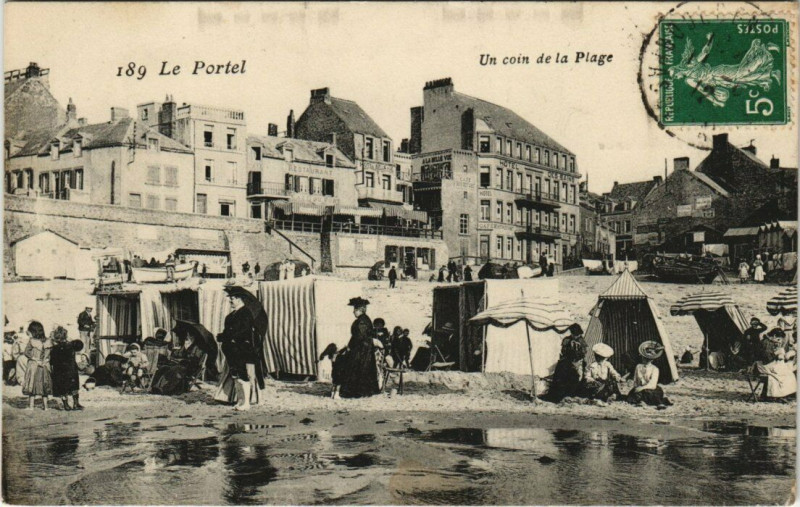 Carte postale ancienne Le Portel - Un coin de la Plage au Portel