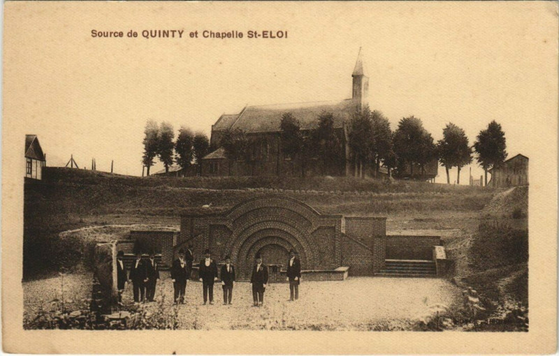 Carte postale ancienne Source de Quinty et Chapelle Saint-Eloi