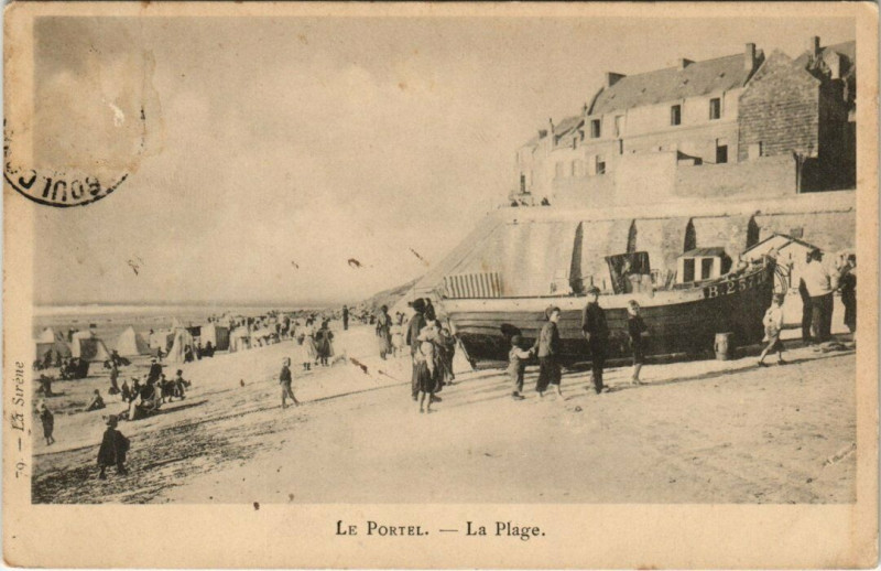 Carte postale ancienne Le Portel - La Plage au Portel