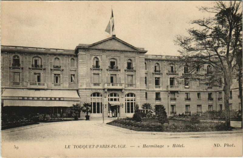 Carte postale ancienne Le Touquet-Paris-Plage - Hermitage Hotel au Touquet-Paris-Plage