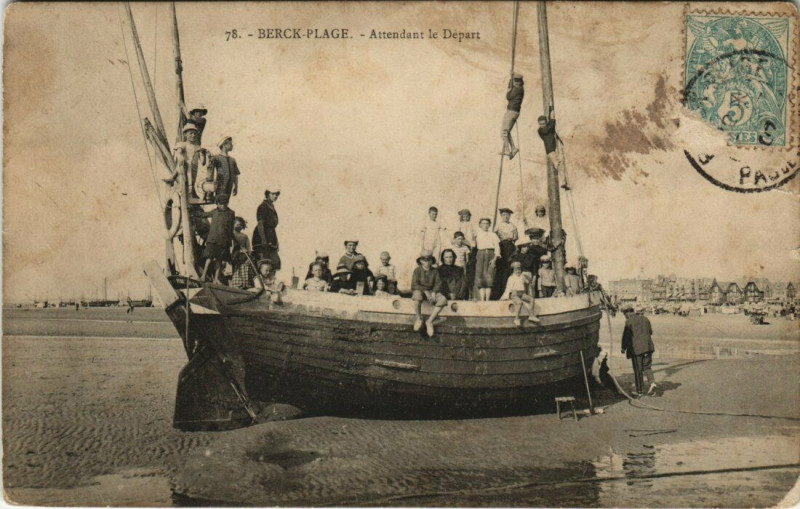 Carte postale ancienne Berck-Plage - Attendant le Depart à Berck