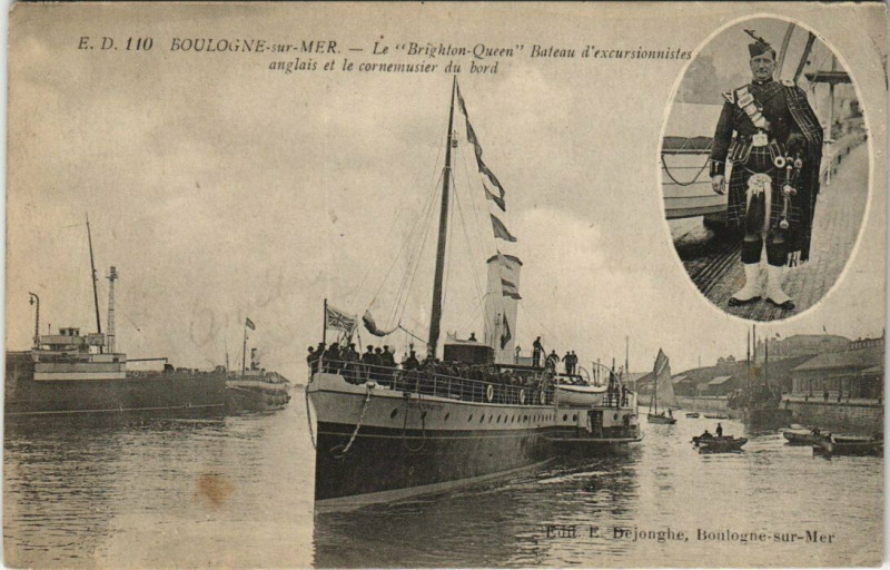 Carte postale ancienne Boulogne-sur-Mer - Le Brighton Queen à Boulogne-sur-Mer