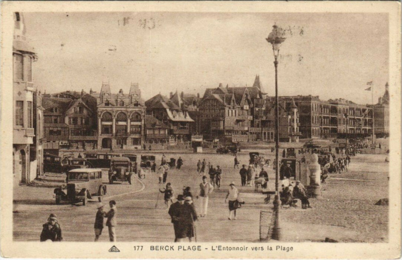 Carte postale ancienne Berck-Plage - L'Entonnoir vers la Plage à Berck