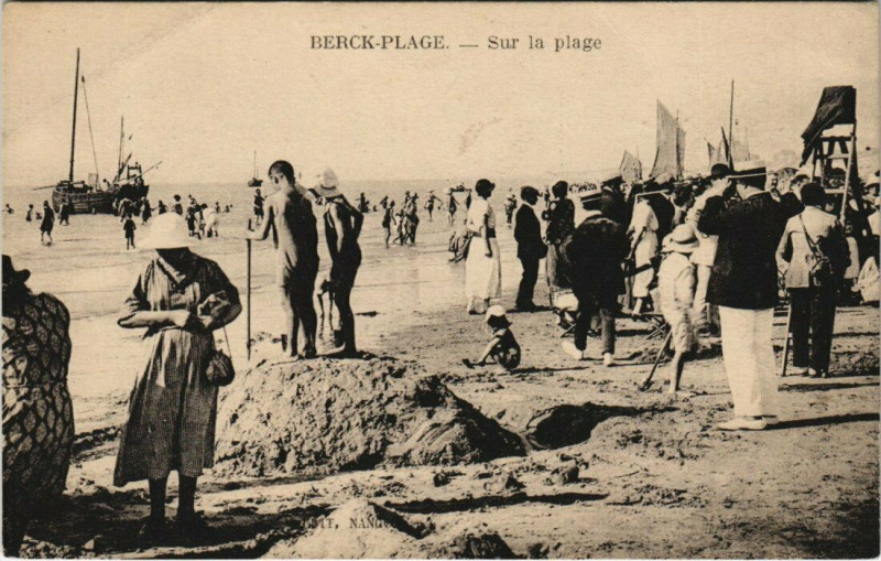 Carte postale ancienne Berck-Plage - Sur la Plage à Berck
