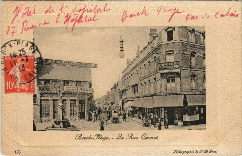 Carte postale ancienne Berck-Plage - La Rue Carnot à Berck