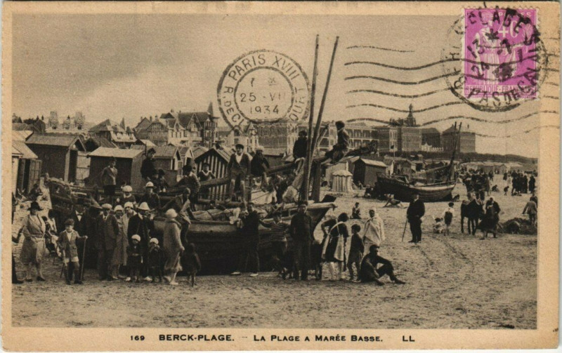 Carte postale ancienne Berck-Plage - La Plage a Maree Basse à Berck