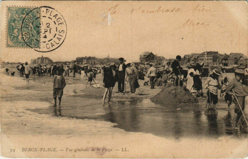 Carte postale ancienne Berck-Plage - Vue générale de la Plage à Berck