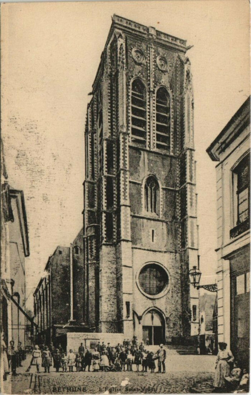 Carte postale ancienne Bethune - L'Eglise Saint-Vaast à Béthune