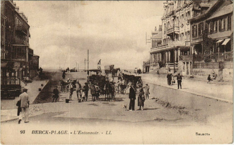 Carte postale ancienne Berck-Plage - L'Entonnoir à Berck