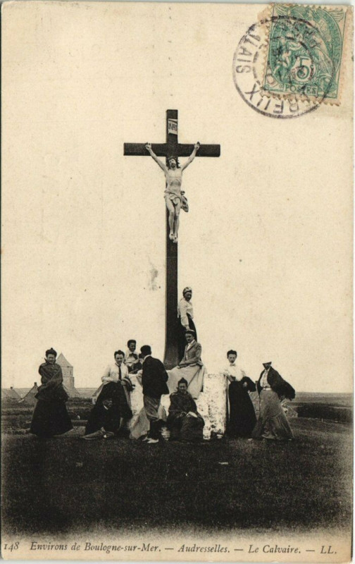Carte postale ancienne Environs de Boulogne-sur-Mer - Audresselles - Le Calvaire à Boulogne-sur-Mer
