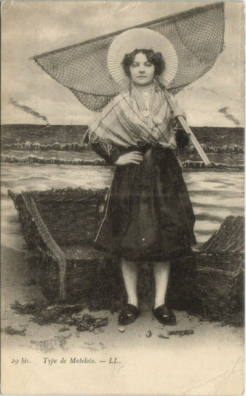 Carte postale ancienne Boulogne-sur-Mer - Type de Matelote à Boulogne-sur-Mer