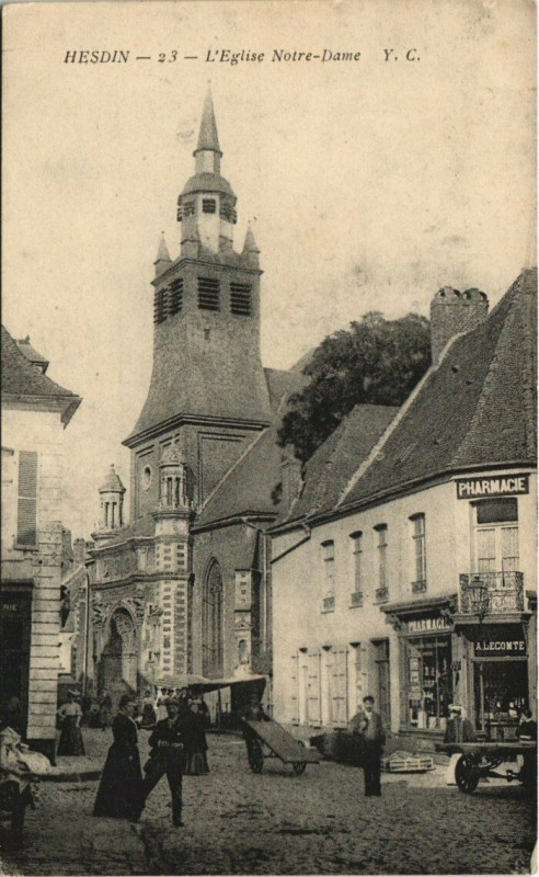 Carte postale ancienne Hesdin - L'Eglise Notre Dame à Hesdin