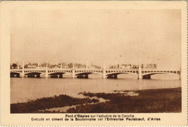 Carte postale ancienne Etaples - sur l'estauire de la Canche à Étaples