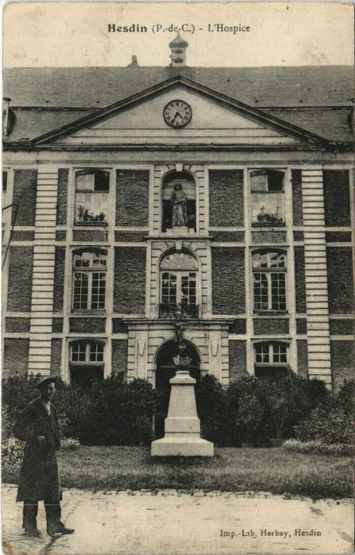 Carte postale ancienne Hesdin - L'Hospice à Hesdin