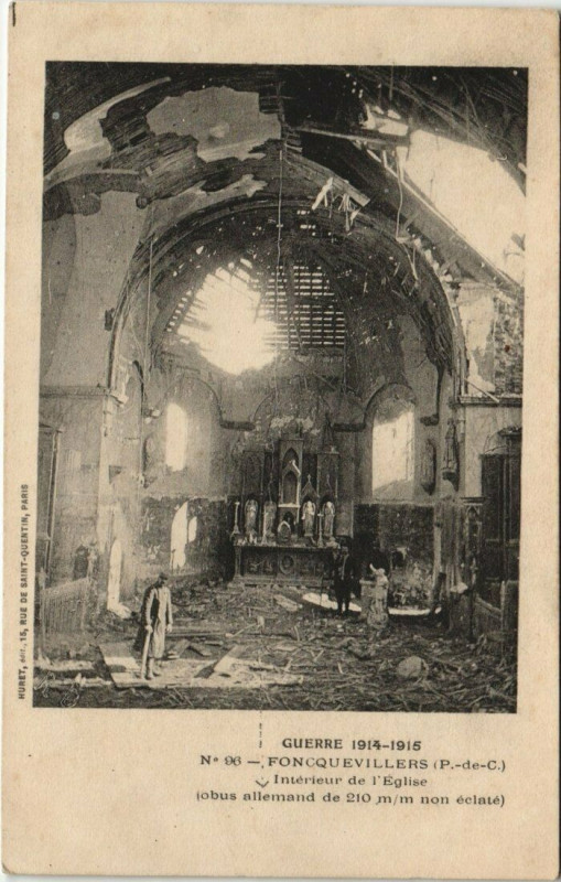 Carte postale ancienne Foncquevillers - Interieur de l'Eglise à Foncquevillers
