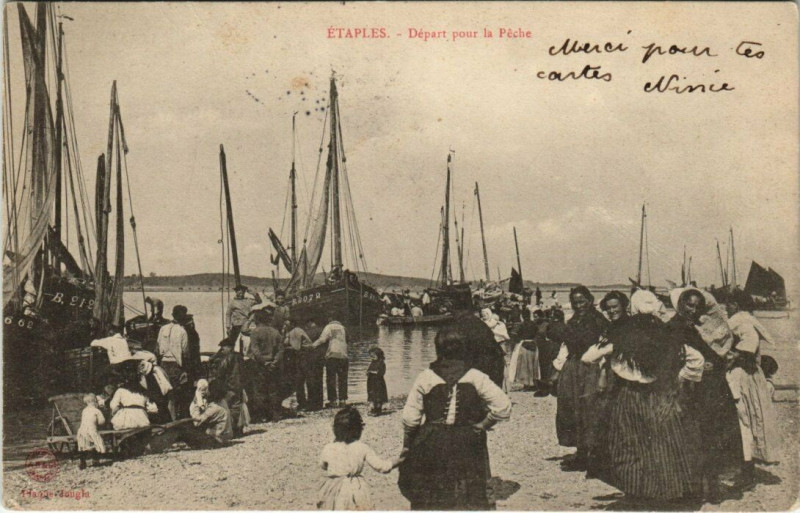 Carte postale ancienne Etaples - Depart pour la Peche à Étaples