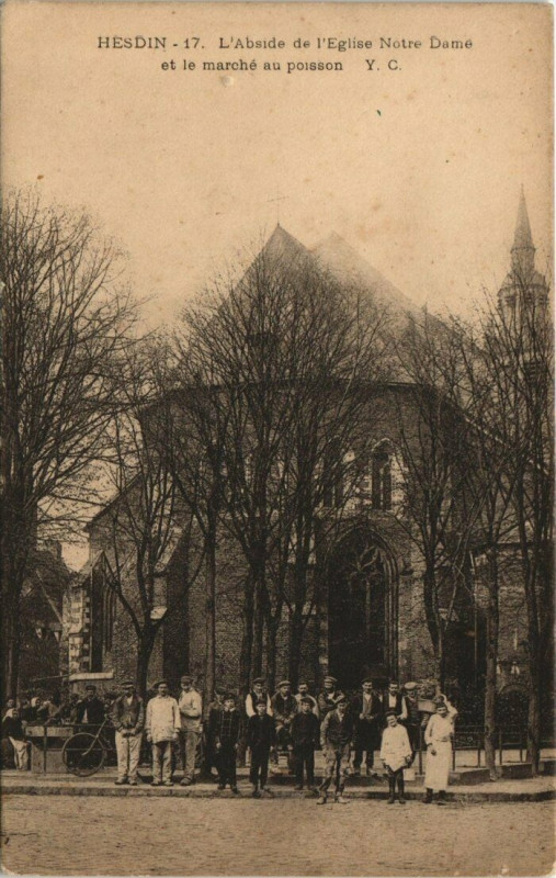 Carte postale ancienne Hesdin - L'Abside de l'Eglise à Hesdin