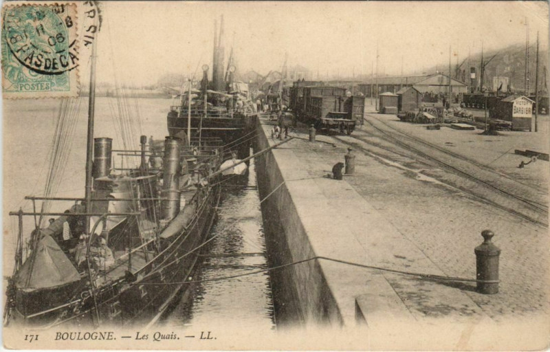 Carte postale ancienne Boulogne-Les Quais