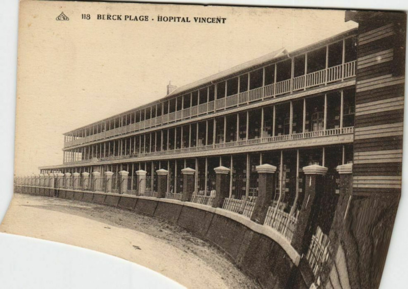 Carte postale ancienne Berck-Plage-Hopital Vincent à Berck