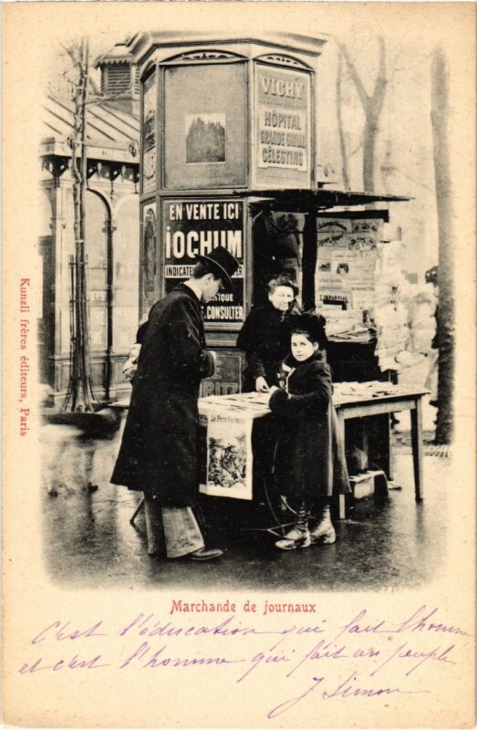 Carte postale ancienne Paris Petits Metiers la marchande de journaux à Paris