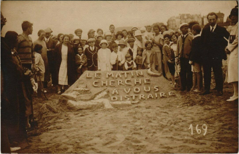 Carte postale ancienne Berck-Plage - carte photo Le matin cherche a vous distraire à Berck
