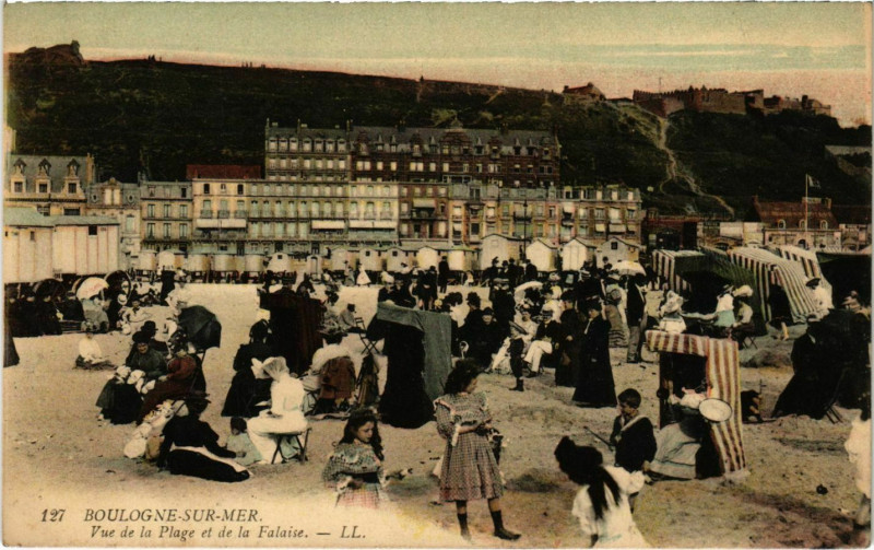 Carte postale ancienne Boulogne sur Mer- Vue de la Plage et de la Falaise France à Boulogne-sur-Mer