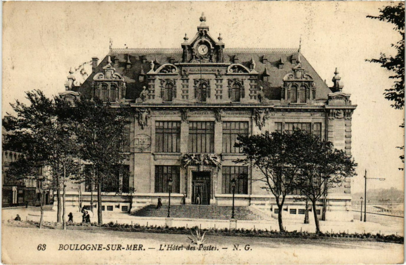 Carte postale ancienne Boulogne sur Mer- Hotel des Postes France à Boulogne-sur-Mer