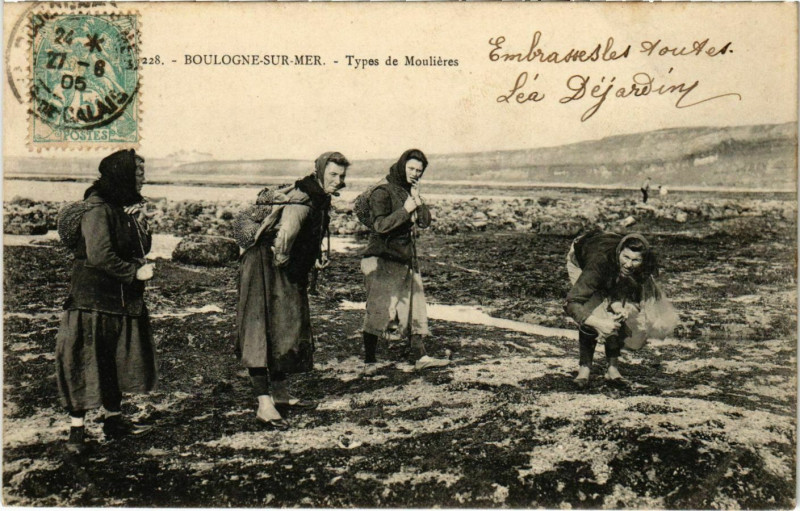 Carte postale ancienne Boulogne sur Mer- Types de Moulieres France à Boulogne-sur-Mer