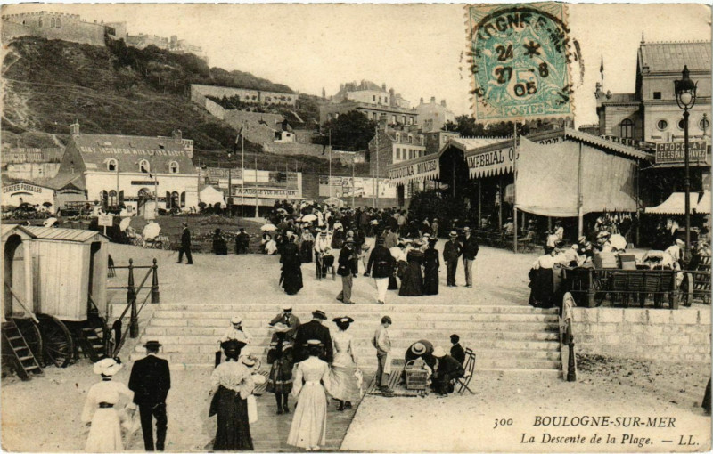 Carte postale ancienne Boulogne sur Mer- La Descente de la Plage France à Boulogne-sur-Mer