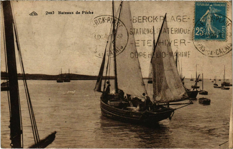 Carte postale ancienne Bateaux de Peche France