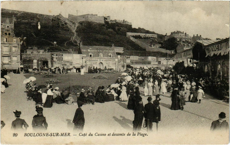 Carte postale ancienne Boulogne sur Mer- Cafe du Casino et descente de la Plage France à Boulogne-sur-Mer