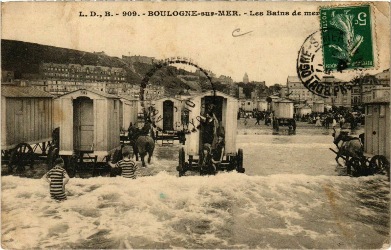Carte postale ancienne Boulogne sur Mer- Les Bains de mer France à Boulogne-sur-Mer