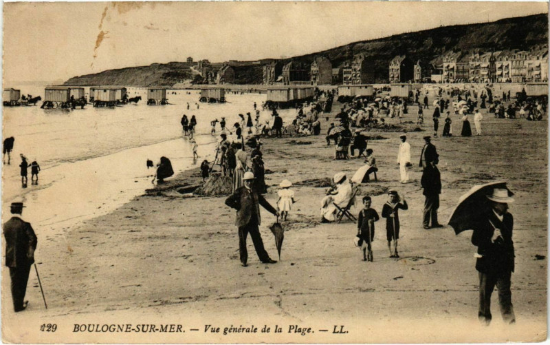 Carte postale ancienne Boulogne sur Mer- vue generale de la Plage France à Boulogne-sur-Mer