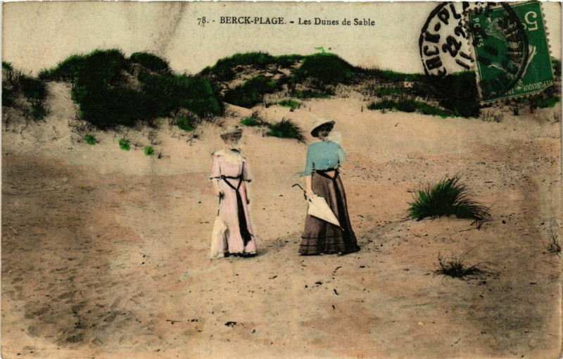 Carte postale ancienne Berck Plage- Les Dunes de Sable France à Berck