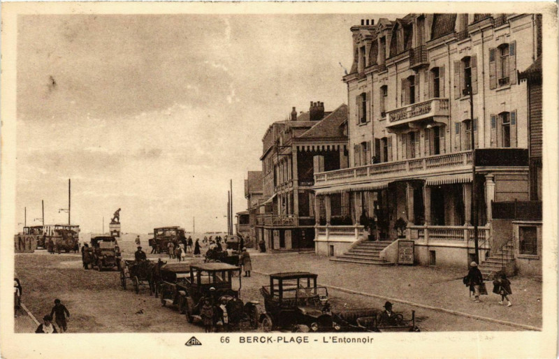 Carte postale ancienne Berck Plage- Entonnoir France à Berck