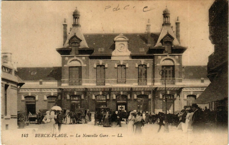 Carte postale ancienne Berck Plage- La Nouvelle Gare France à Berck