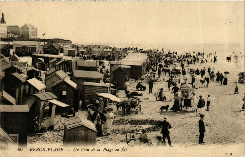 Carte postale ancienne Berck Plage- Un coin de la Plage en Ete France à Berck