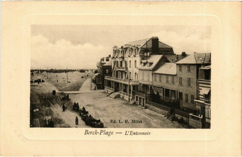 Carte postale ancienne Berck Plage- Entonnoir France à Berck