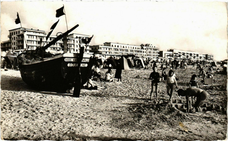 Carte postale ancienne Berck Plage- La Plage France à Berck